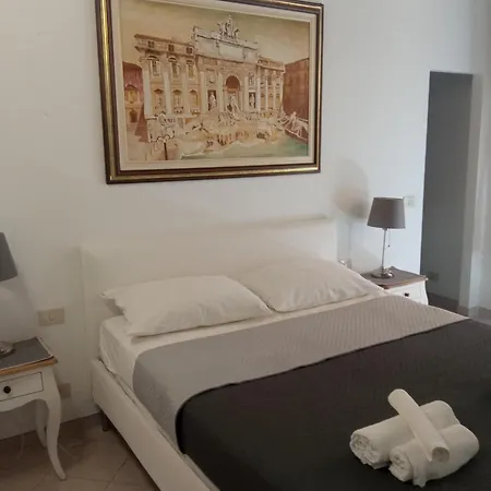Апартаменты Fontana Di Trevi - Historic Center Apartment *